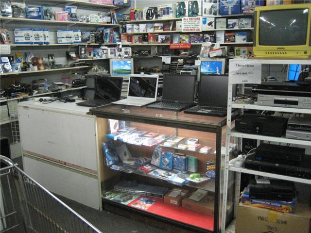 Outdoor Computers | Shop17, Emerton shopping village, Jersey Rd, Emerton NSW 2770, Australia | Phone: (02) 9628 4915