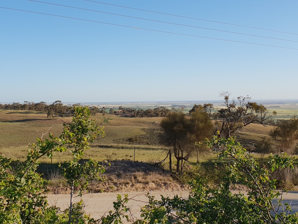 Brooks lookout | museum | 96 Old Blyth Rd Boconnoc Park Old Blyth Rd, Boconnoc Park SA 5453, Australia