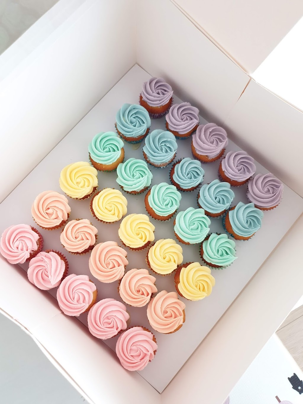 Mirabella cakes | bakery | 5-9 Telopea St, Wollstonecraft NSW 2065, Australia | 0430454820 OR +61 430 454 820