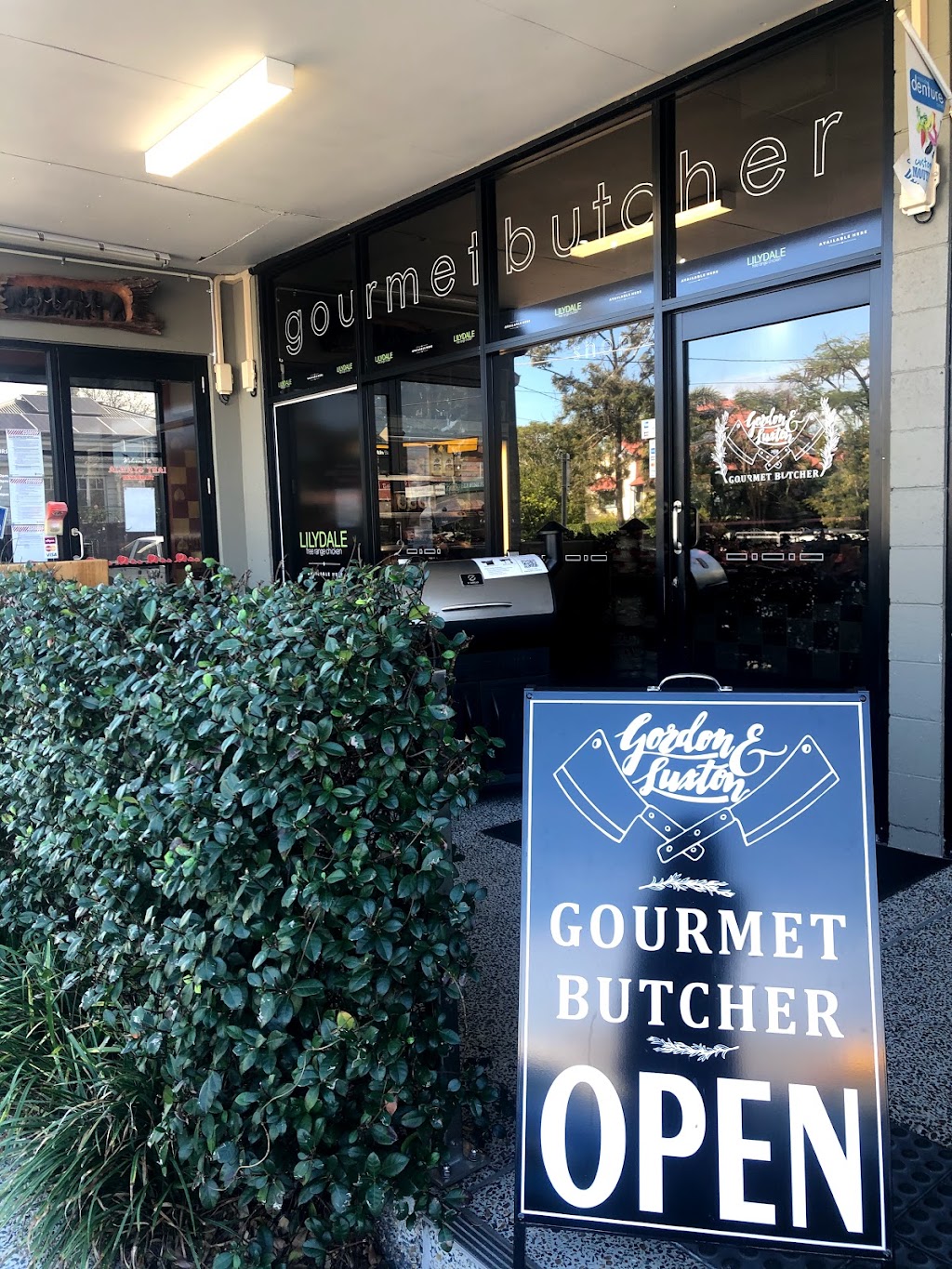Gordon and Luxton Gourmet Butcher | store | 2/365 Honour Ave, Graceville QLD 4075, Australia | 0733794280 OR +61 7 3379 4280