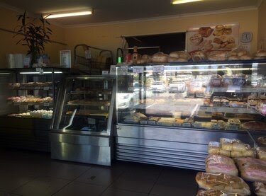 Davids Hot Bread | Shop 4/99 Wondall Rd, Wynnum West QLD 4178, Australia | Phone: 0478 660 200