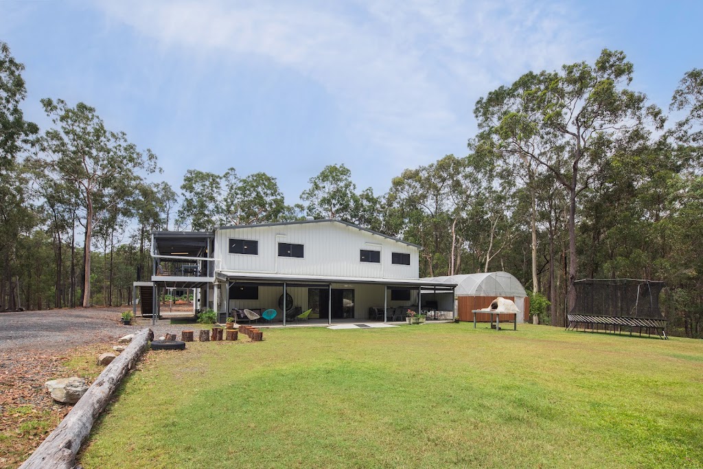 Winston Wallabies Urban Getaway | 125 Winston Rd, Sheldon QLD 4157, Australia | Phone: 0402 843 976