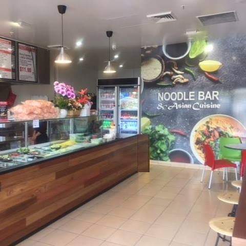 Beenleigh Noodlebar & Asian Cuisine | restaurant | Shop 44/114-118 George St, Beenleigh QLD 4207, Australia | 0733861310 OR +61 7 3386 1310