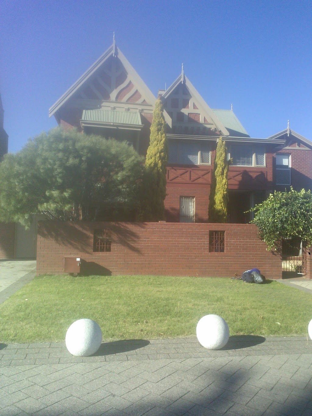 Saint Brigids Catholic Church | church | 16 Hill St, Bundanoon NSW 2578, Australia | 0248681931 OR +61 2 4868 1931