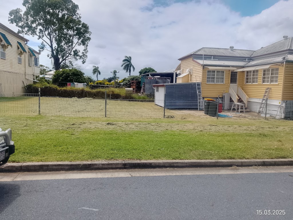 Cap Coast Man and Mower | Yeppoon Cres, Yeppoon QLD 4703, Australia | Phone: 0466 508 515