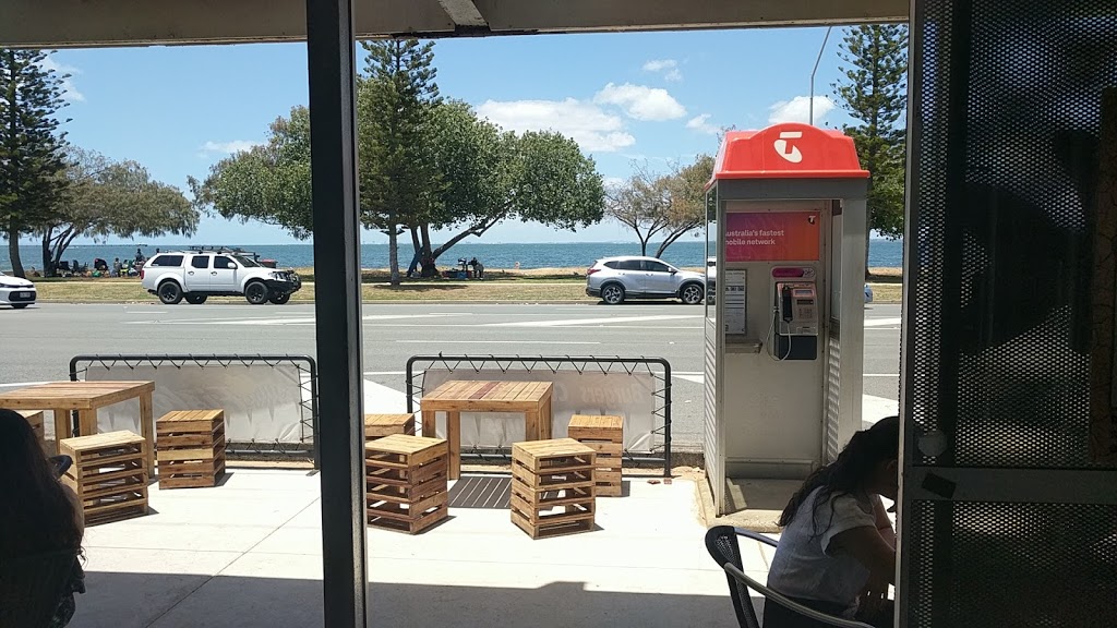 Fish N | meal takeaway | 184 Hornibrook Esplanade, Clontarf QLD 4019, Australia | 0732831618 OR +61 7 3283 1618