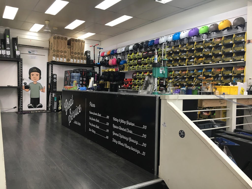 Scooter Hut Melbourne | store | 1 Waverley Rd, Malvern East VIC 3145, Australia | 0395720001 OR +61 3 9572 0001