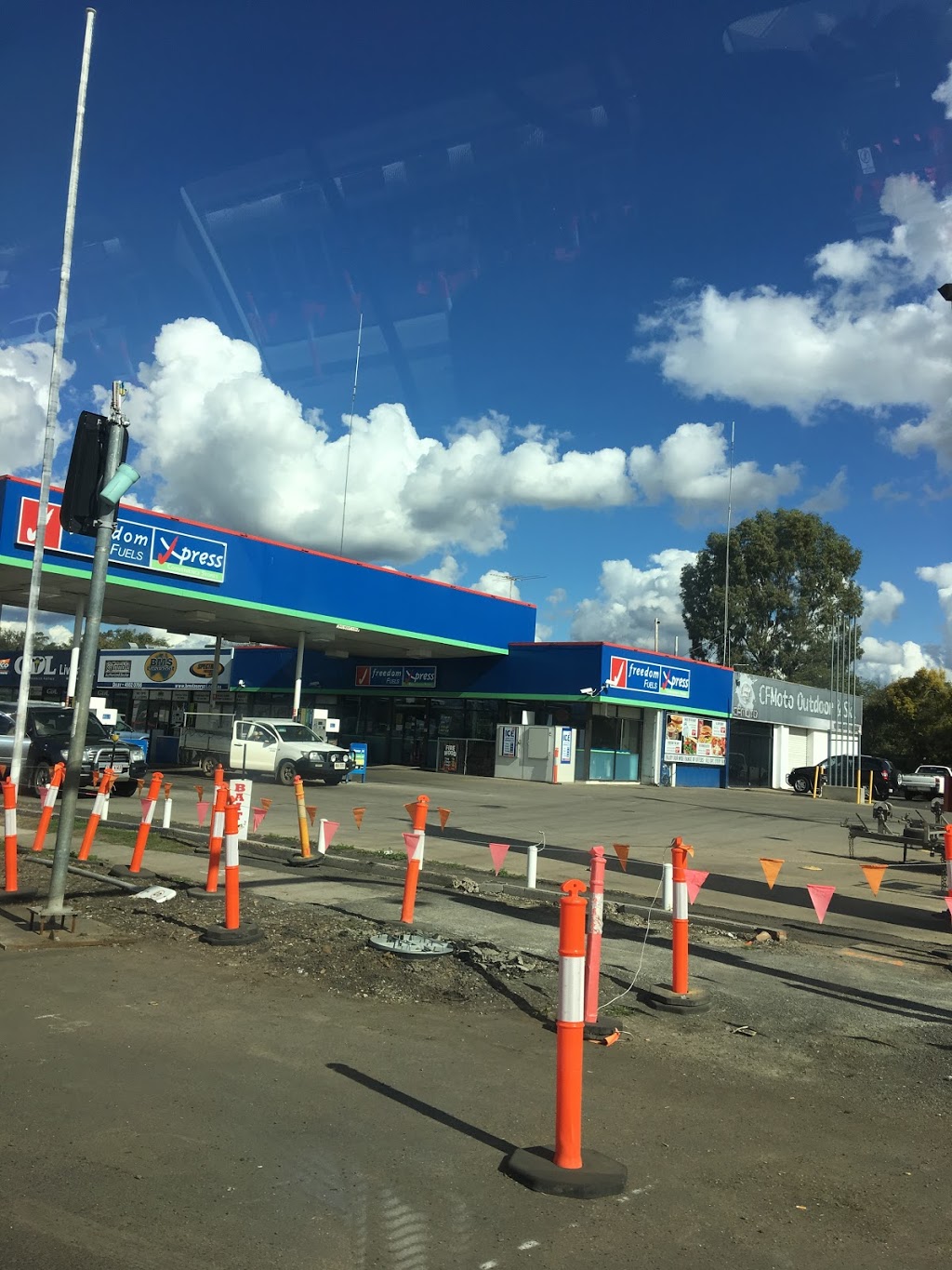 Freedom Fuels | gas station | Cnr Drayton & Nicholson Strs, Dalby QLD 4405, Australia | 0746620982 OR +61 7 4662 0982