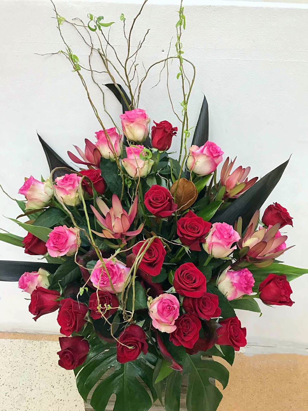 Rose & Co Florist - Leichhardt | SHOP 9A NORTON PLAZA, Norton St, Leichhardt NSW 2040, Australia | Phone: (02) 9564 3757