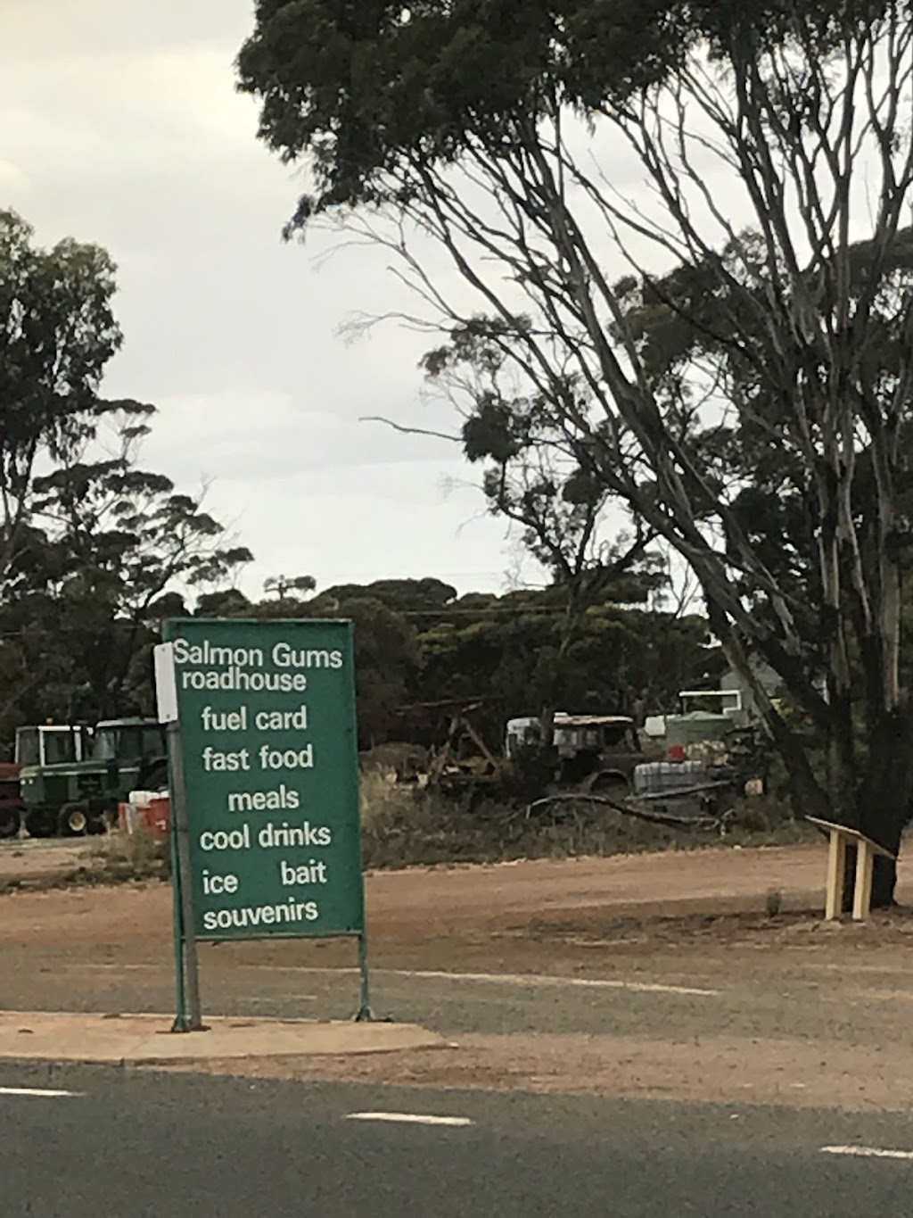 bp | Coolgardie-Esperance Highway, 31 Hick Street, Salmon Gums WA 6445, Australia | Phone: 0404 435 104