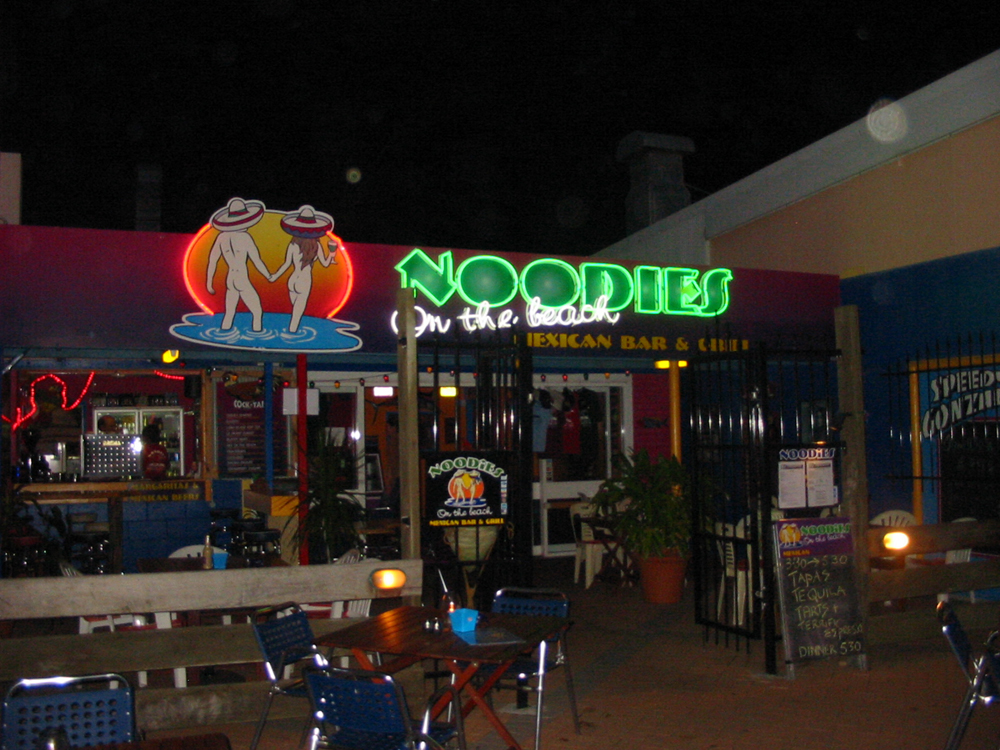 Noodies on the Beach | restaurant | 2/6 Pacific Dr, Magnetic Island QLD 4819, Australia | 0747785786 OR +61 7 4778 5786