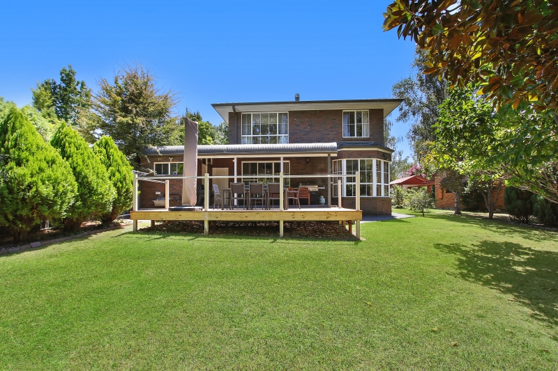 Canyon Walk House & Unit | 20 Showers Ave, Bright VIC 3741, Australia | Phone: (03) 5755 2275