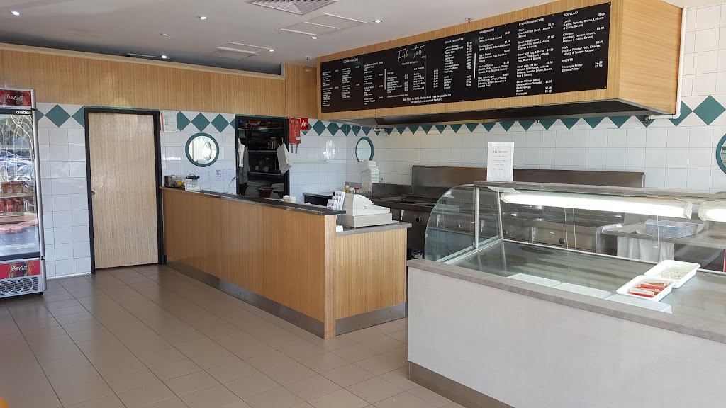 Fishtails Fish & Chippery | shop 18a/1 Central Ave, Altona Meadows VIC 3028, Australia | Phone: (03) 9360 7363