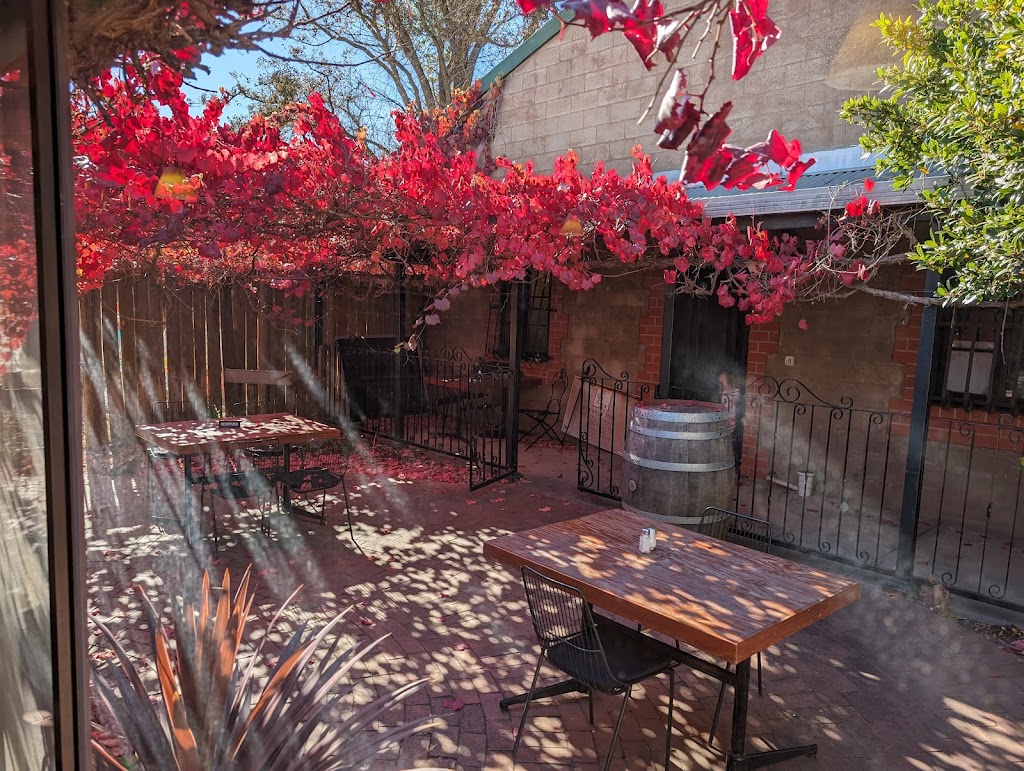 Bucks Bistro | 14 Miller St, Springton SA 5235, Australia | Phone: (08) 8568 2999