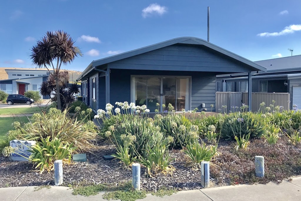 Chiton Sands Beach House | lodging | 16 Gahnia Ct, Hayborough SA 5211, Australia