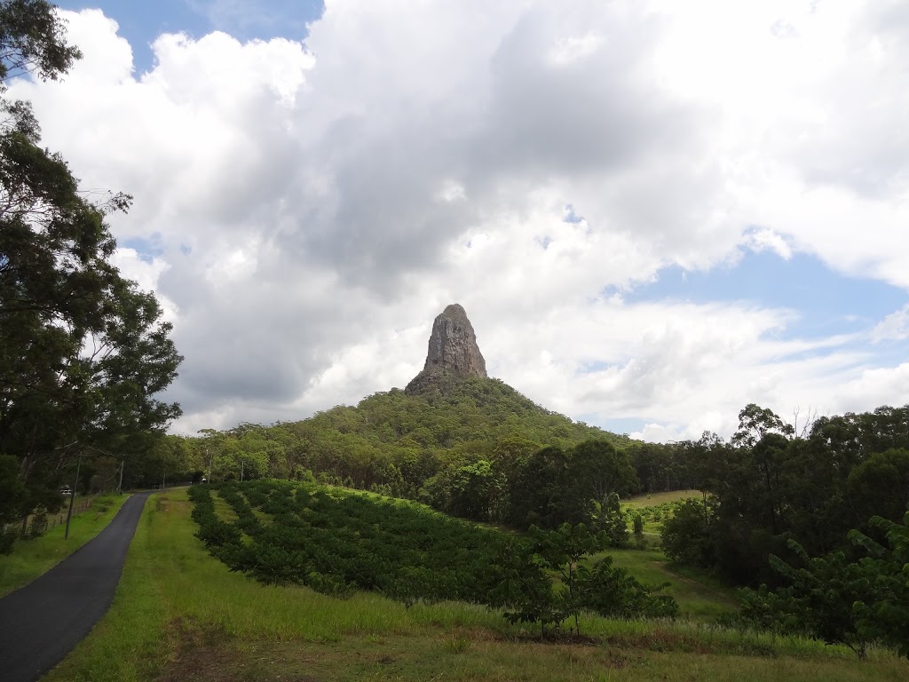 CrookNeck Retreat | lodging | 2194 Old Gympie Rd, Glass House Mountains QLD 4518, Australia | 0447711230 OR +61 447 711 230