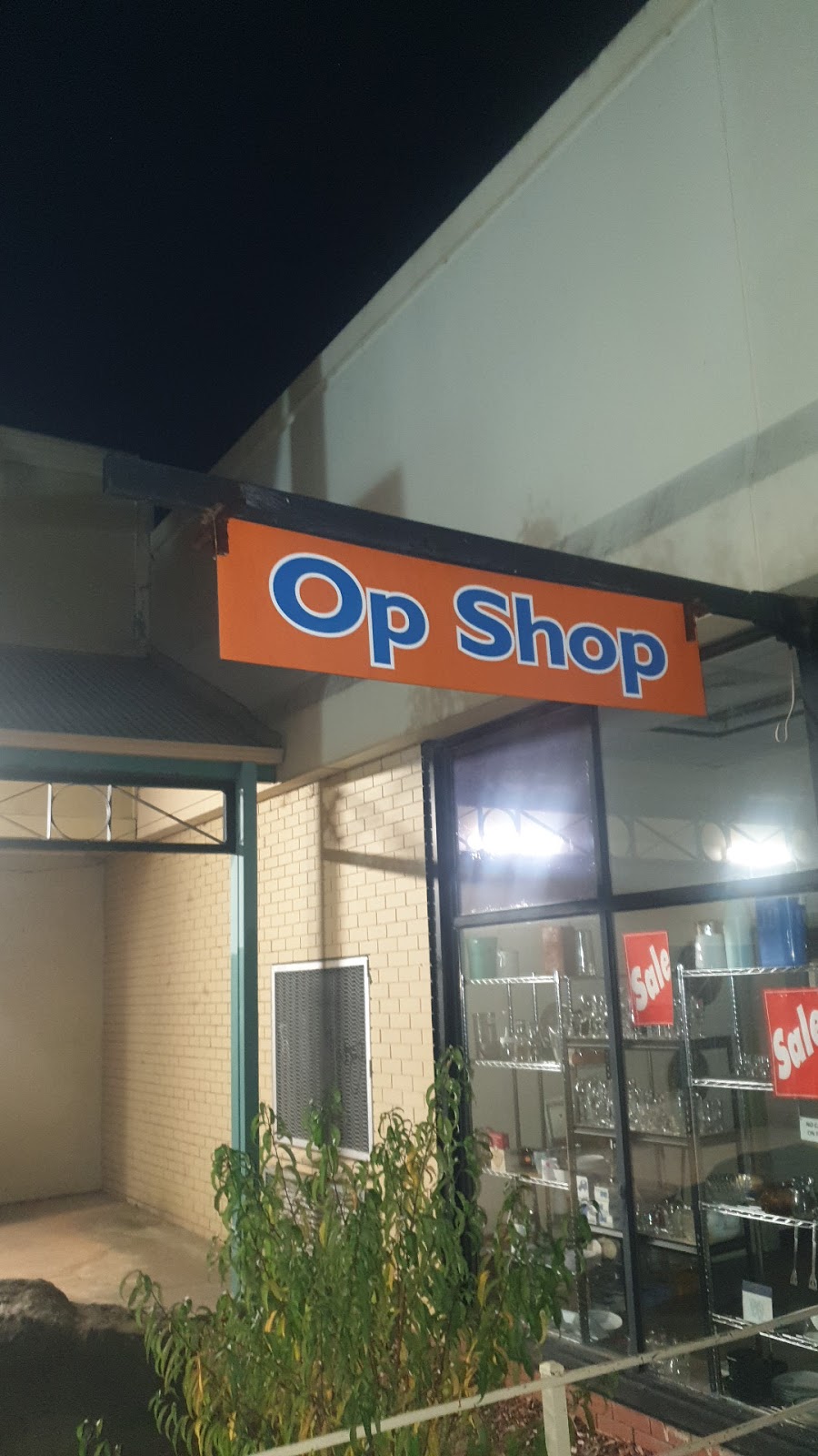 Op shop | shopping mall | 165 Woodford Rd, Elizabeth North SA 5113, Australia
