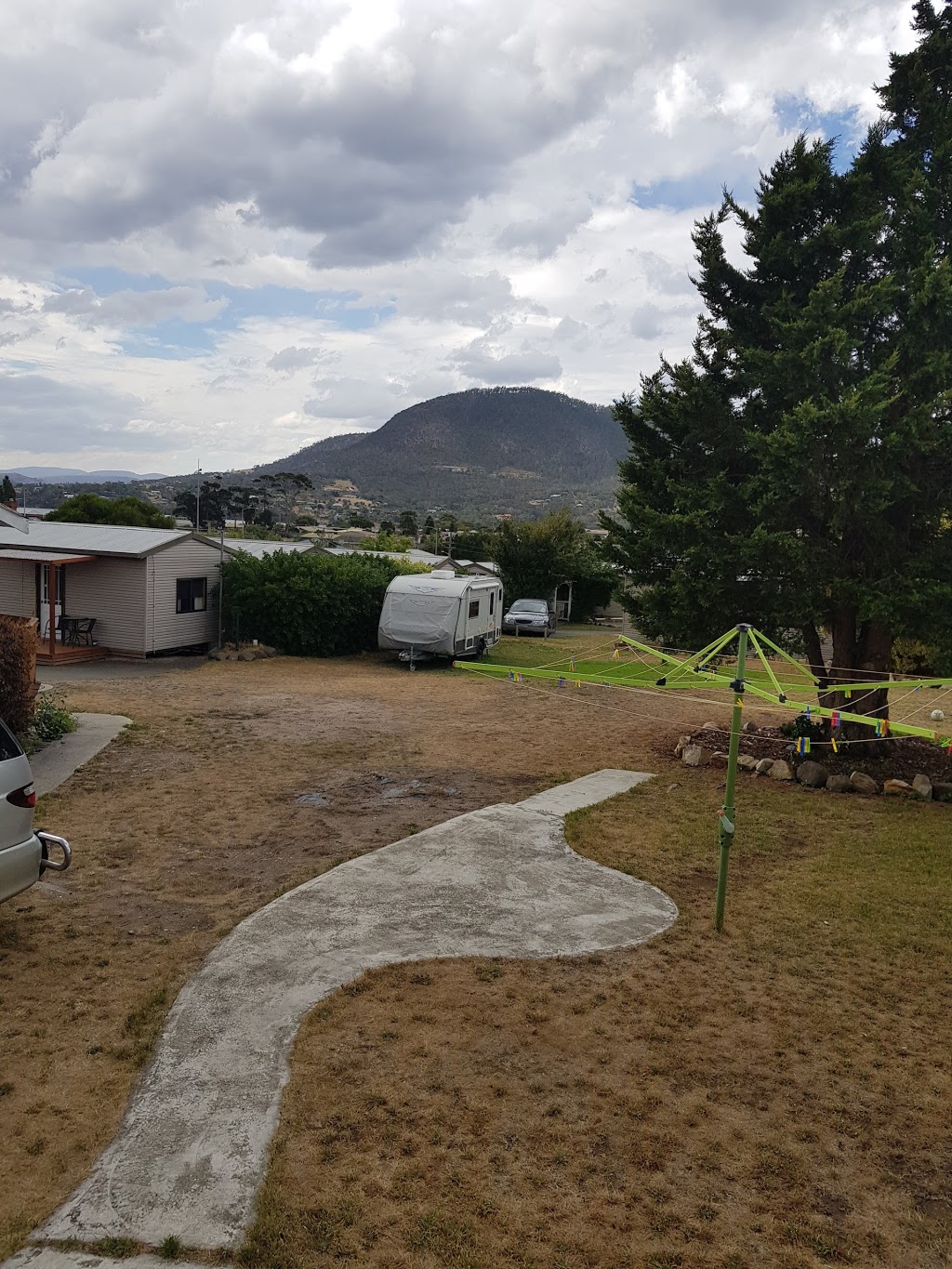 Hobart Cabins & Cottages | 19-21 Goodwood Rd, Goodwood TAS 7010, Australia | Phone: (03) 6272 7115