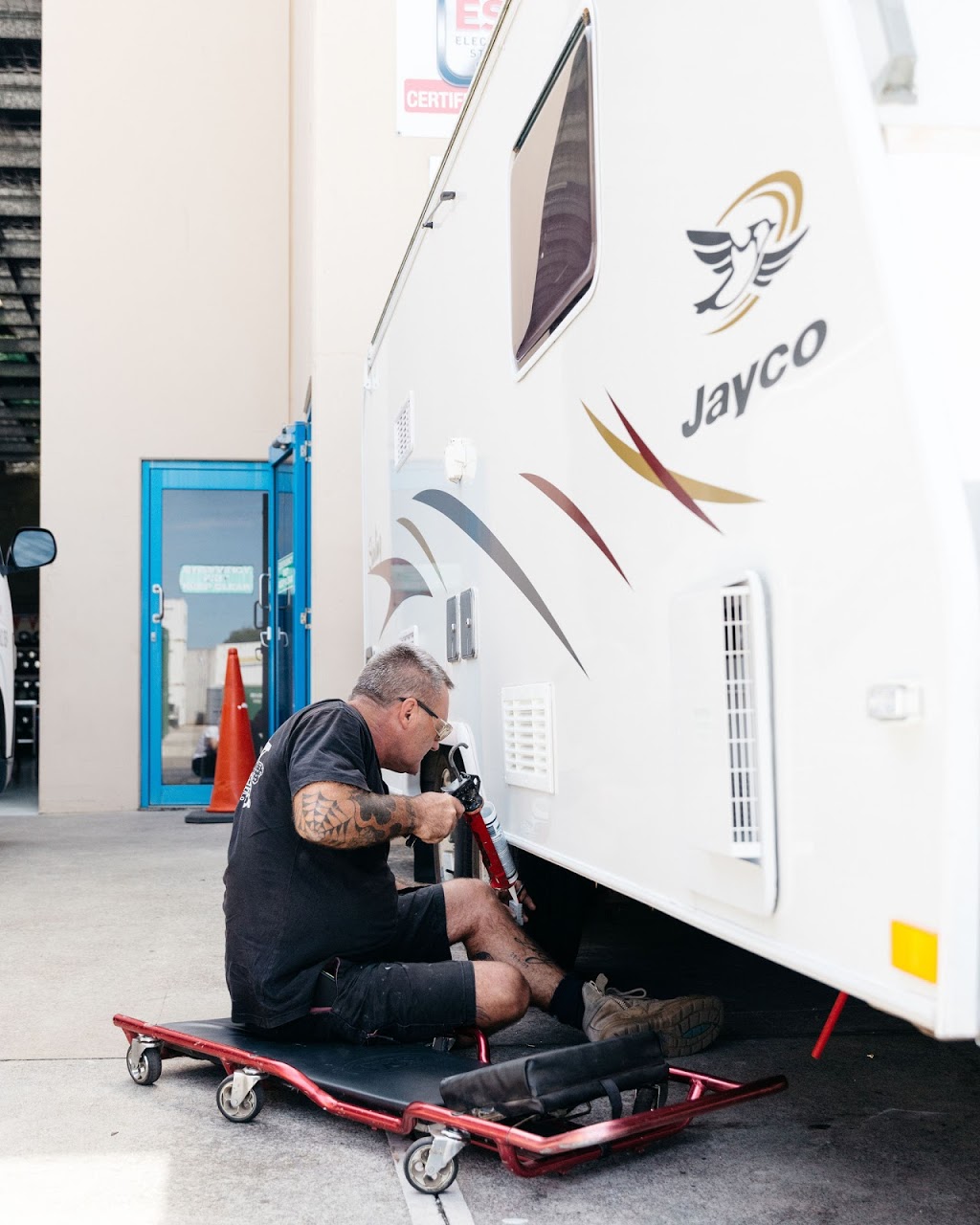 The Caravan Guys (Arundel) | car repair | U2/27 Sinclair St, Arundel QLD 4214, Australia | 0735541078 OR +61 7 3554 1078