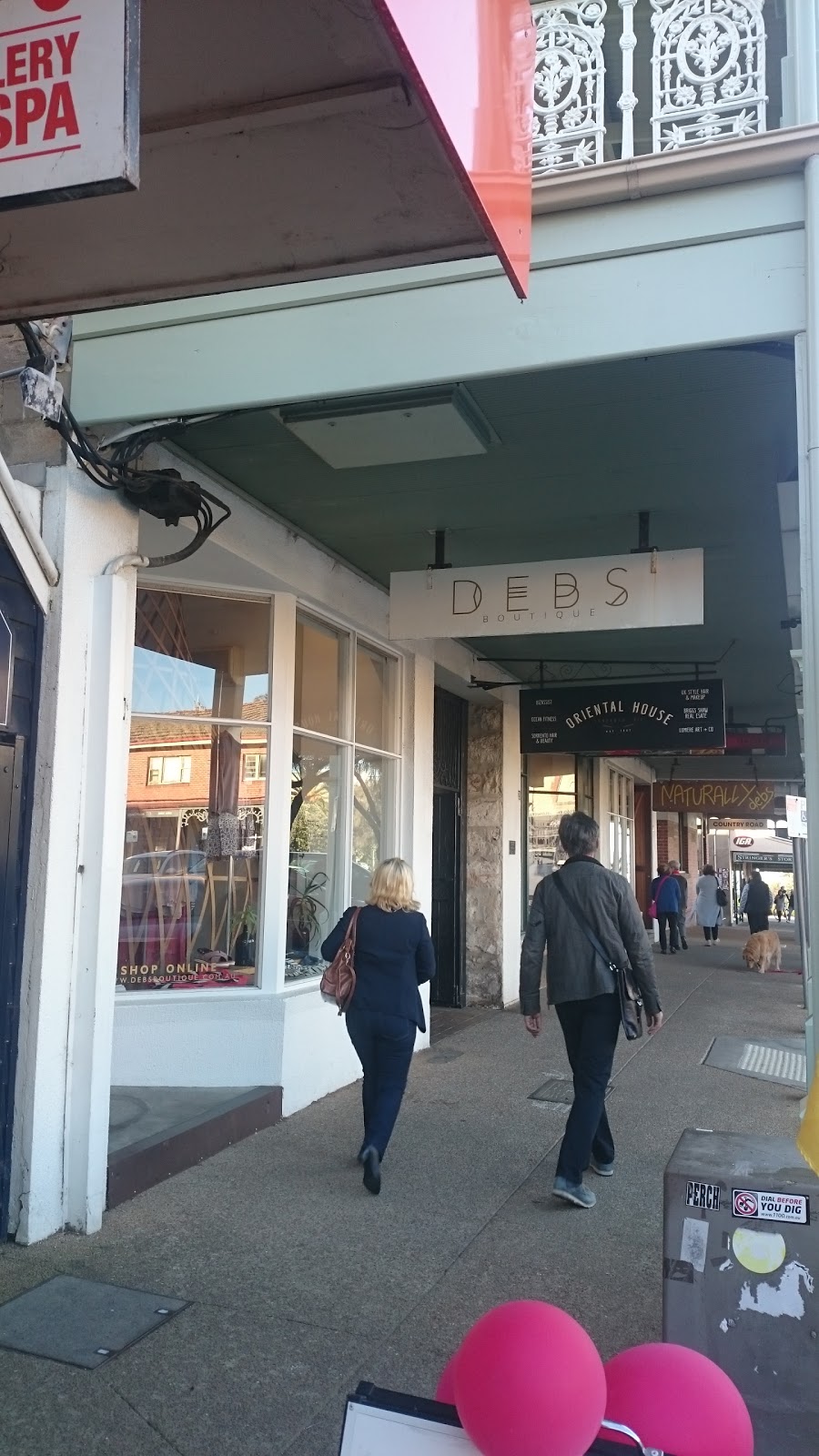Debs Boutique | 24 Ocean Beach Rd, Sorrento VIC 3943, Australia | Phone: (03) 5984 1617