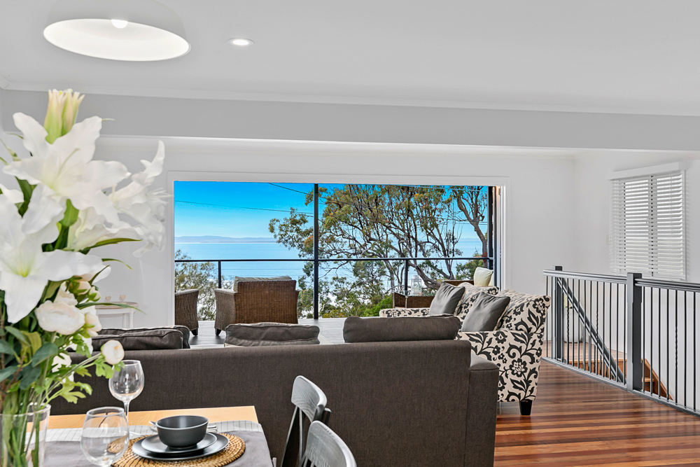 Holiday House Brisbane | 14 Esplanade, Wellington Point QLD 4160, Australia | Phone: 0416 100 839