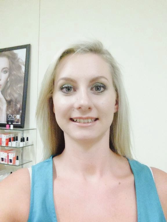 Brooke Molloy-Hunt Makeup Artist | Colac close, Kialla VIC 3631, Australia | Phone: 0438 943 301