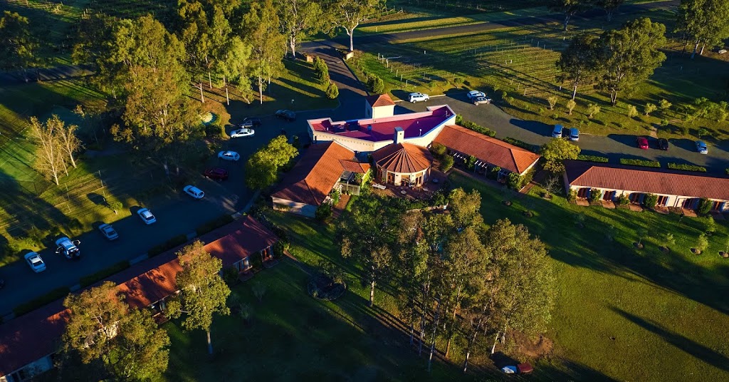 Estate Tuscany | lodging | Mistletoe Ln & Hermitage Rd, Pokolbin NSW 2320, Australia | 0249987288 OR +61 2 4998 7288