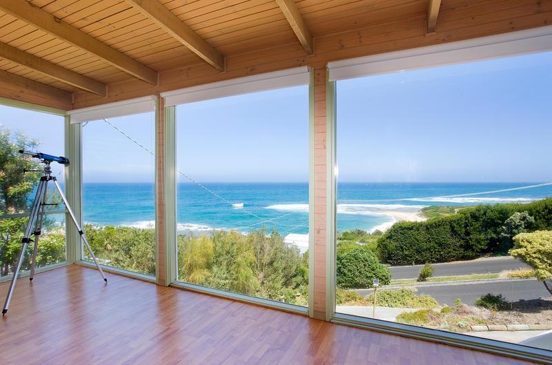 Cape Paradiso Marengo Holiday Home | 8 Panorama Cres, Marengo VIC 3233, Australia | Phone: (03) 5237 2600