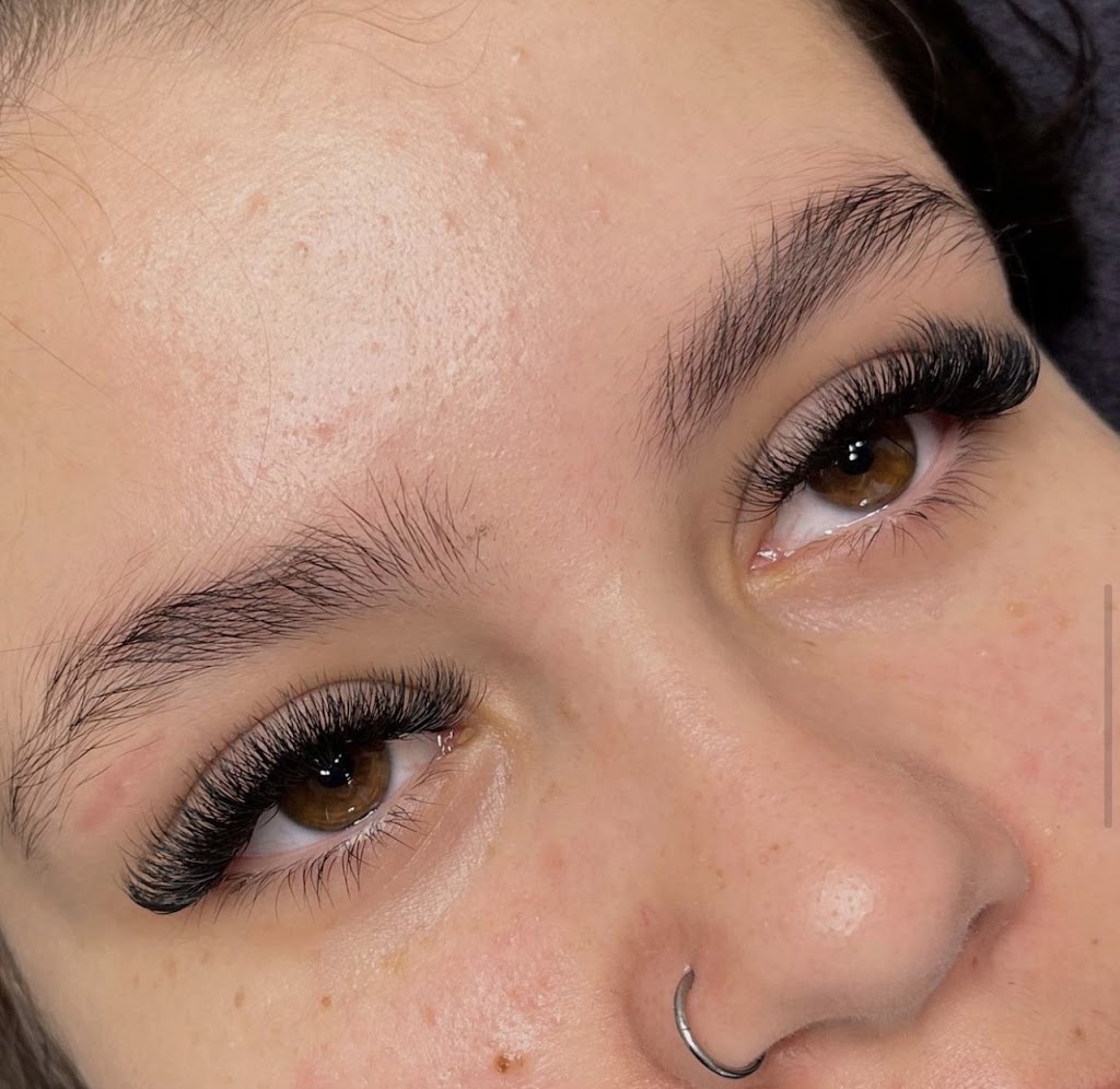 Lashed by Charli | 1 Ibis Ct, Caboolture QLD 4510, Australia | Phone: 0433 767 016