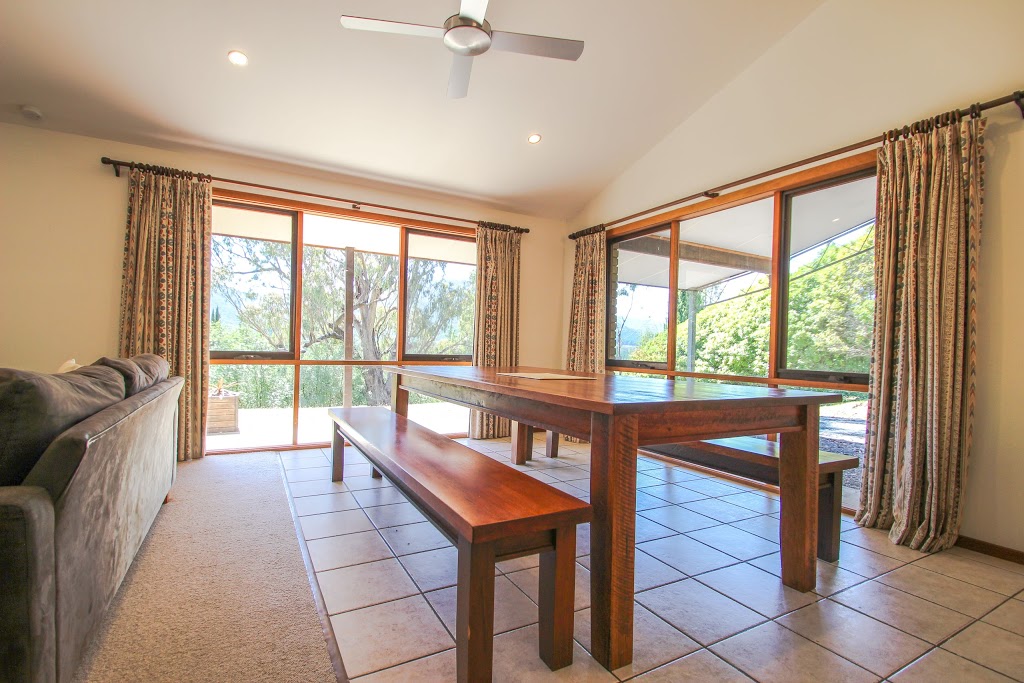 Barberry Lodge | 7 Barberry Ct, Bright VIC 3741, Australia | Phone: (03) 5759 2555