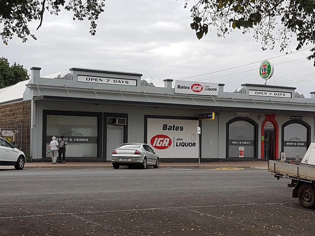 IGA Bates Plus Liquor | store | 47 Officer St, Mortlake VIC 3272, Australia | 0355992512 OR +61 3 5599 2512