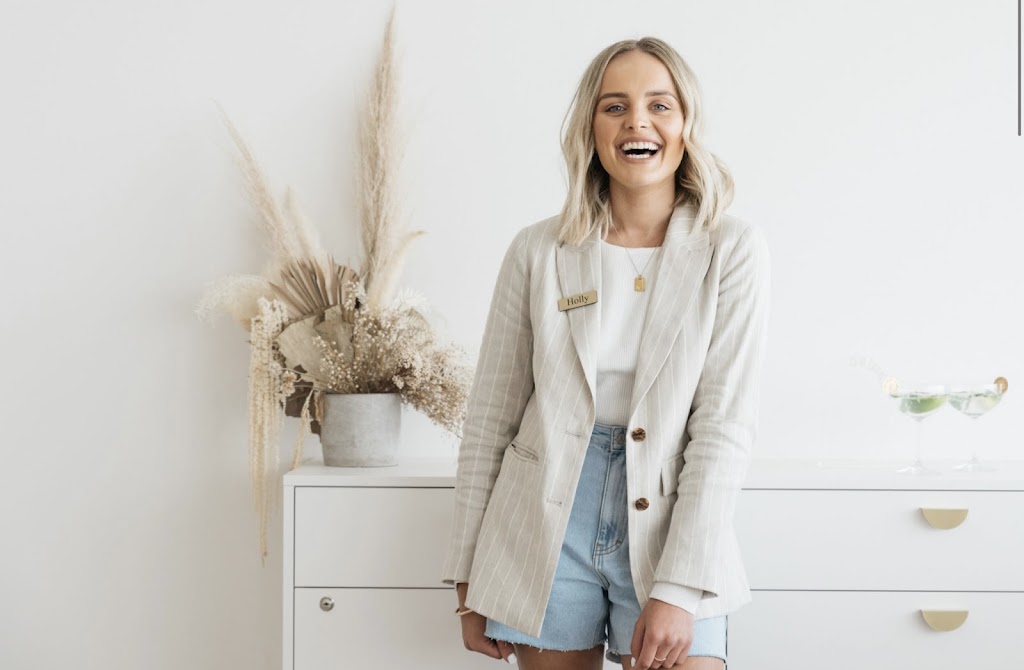 Studio Canvas | 23 Harold St, Wendouree VIC 3355, Australia | Phone: (03) 4373 2580