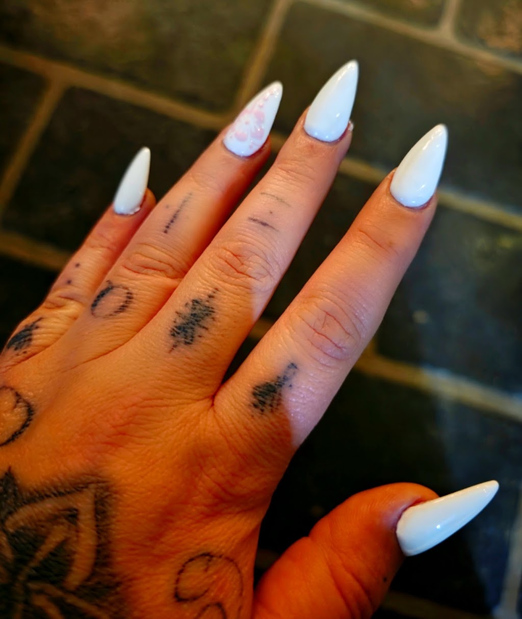 LaRose Nails & Beauty Mt Annan | Shop 18A/11/13 Main St, Mount Annan NSW 2567, Australia | Phone: (02) 4610 2035