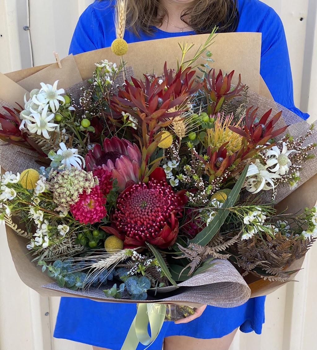 Wattle & Wax Floristry | florist | 72 Oak St, Chinchilla QLD 4413, Australia | 0418379089 OR +61 418 379 089