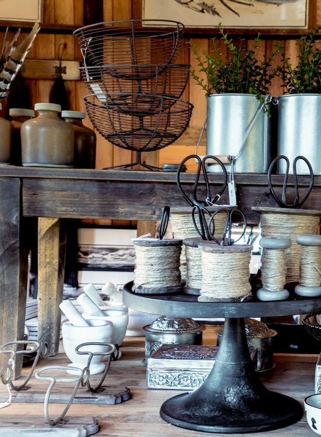 Mountain House | home goods store | 128a Long Rd, Tamborine Mountain QLD 4271, Australia | 0401162484 OR +61 401 162 484