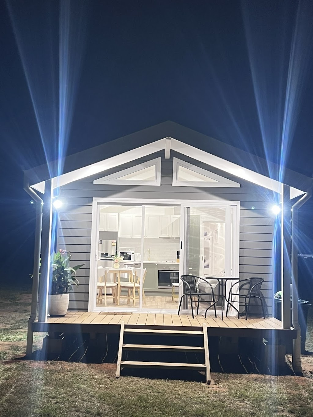 Kingdom Cottages Farm Stay - Gulgong furnished accommodation | 21 Shepherds La (Off, Old Mill Rd, Gulgong NSW 2852, Australia | Phone: 0448 607 680