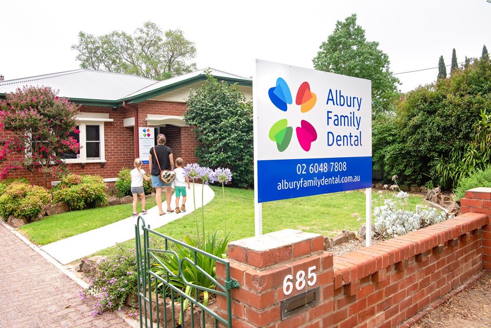 Dr Nick Magelakis | health | NOW AT Albury Family Dental, 685 David St, Albury NSW 2640, Australia | 0260487808 OR +61 2 6048 7808