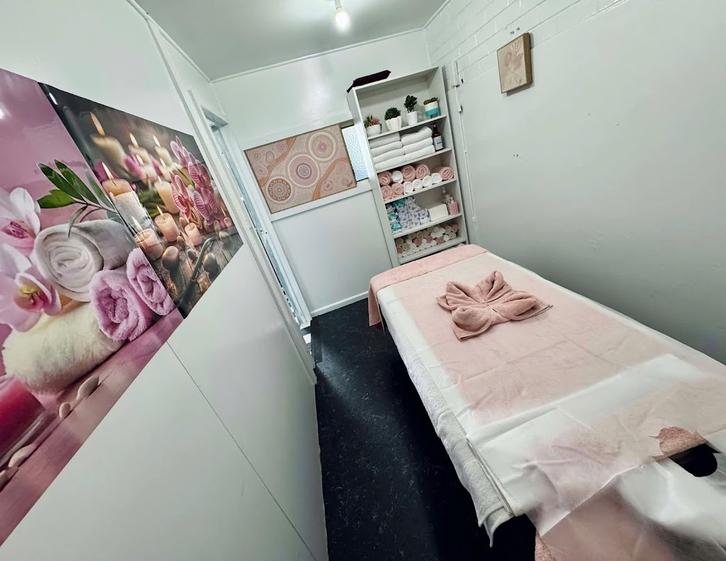 ROSE RELAXATION MASSAGE | 10 Tanner St, Breakwater VIC 3219, Australia | Phone: 0431 409 691