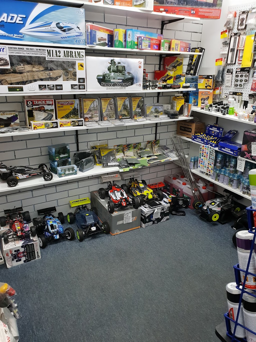 Hobby Boss | 37 Lockwood Rd, Shepparton VIC 3630, Australia | Phone: (03) 5940 7542