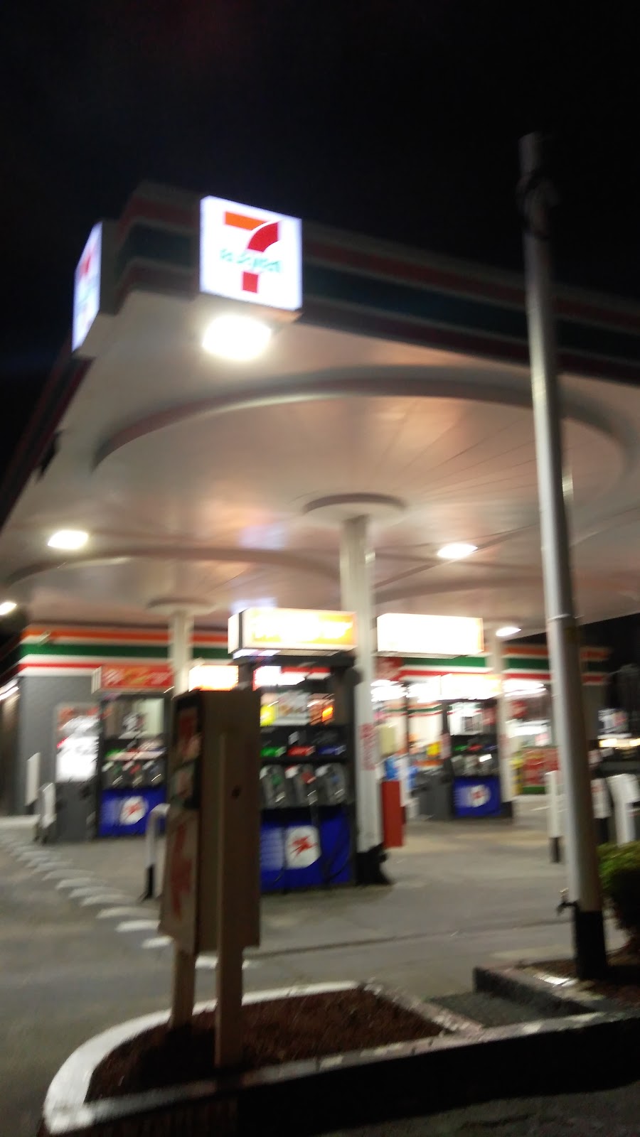7-Eleven Kensington North | gas station | 110 Anzac Parade, Kensington NSW 2033, Australia | 0296972592 OR +61 2 9697 2592