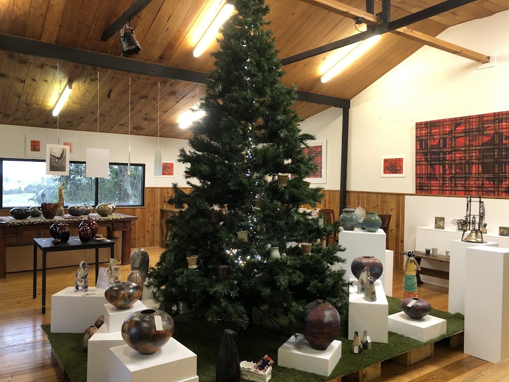 Trio Art Studio and Gallery | 98 Trio Rd, Kyneton VIC 3444, Australia | Phone: 0467 025 354