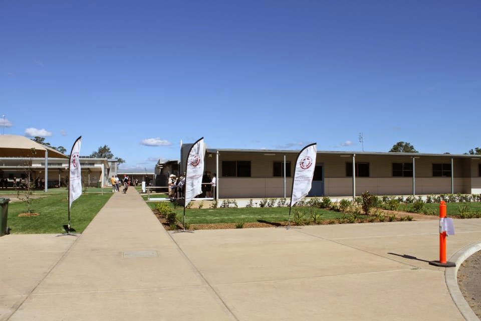 St Philips Christian College | school | 10 Lomas Ln, Nulkaba NSW 2325, Australia | 0240075000 OR +61 2 4007 5000