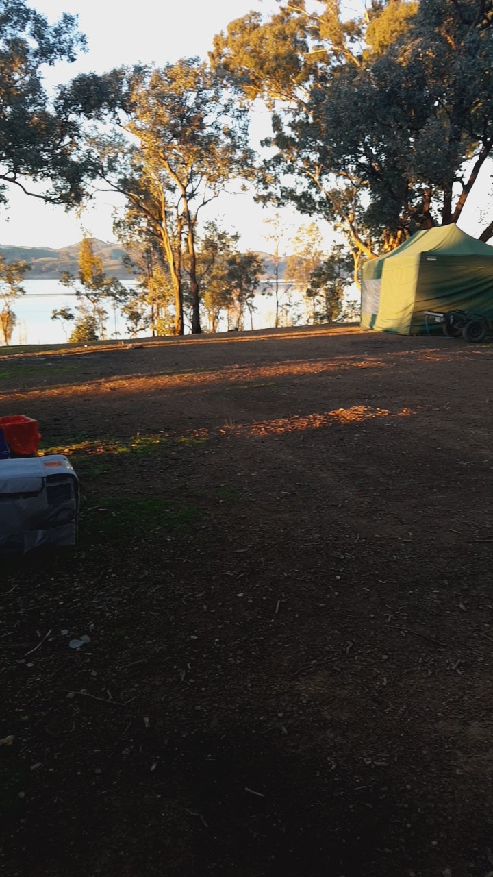 Owens Hill Camp Ground | campground | Delatite Plantation Rd, Lake Eildon VIC 3713, Australia