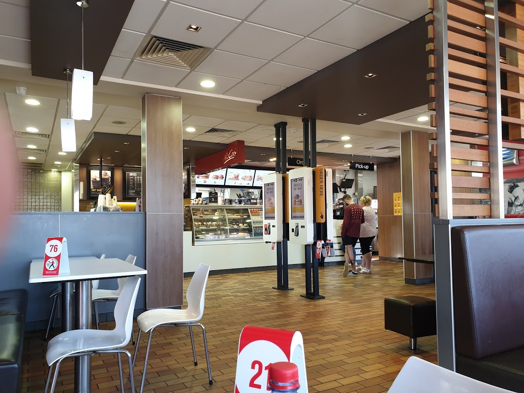 McDonalds Renmark | cafe | Renmark Ave, Renmark SA 5341, Australia | 0885866677 OR +61 8 8586 6677