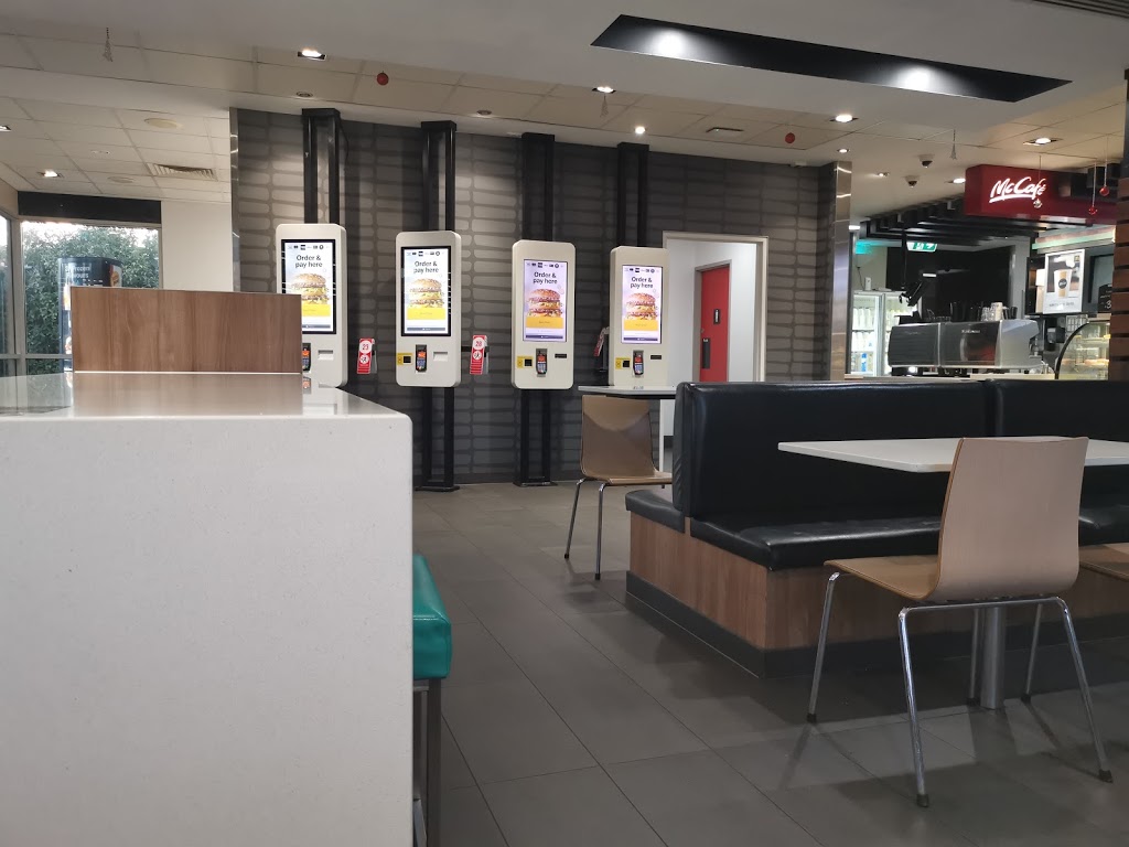 McDonalds Whyalla | meal takeaway | Westland Shopping Centre, Nicolson Ave, Cnr Ekblom St, Whyalla SA 5608, Australia | 0886458511 OR +61 8 8645 8511