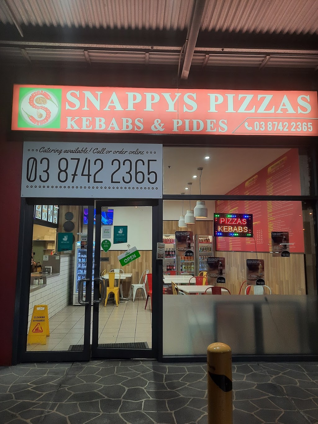 Snappys Pizza and Kebab Tarneit | meal takeaway | 26/380-382 Sayers Rd, Tarneit VIC 3029, Australia | 0387422365 OR +61 3 8742 2365