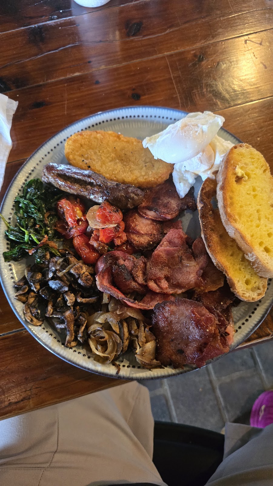 Stonehouse Cafe Maroota | 1370 Wisemans Ferry Rd, Maroota NSW 2756, Australia | Phone: (02) 4575 8404