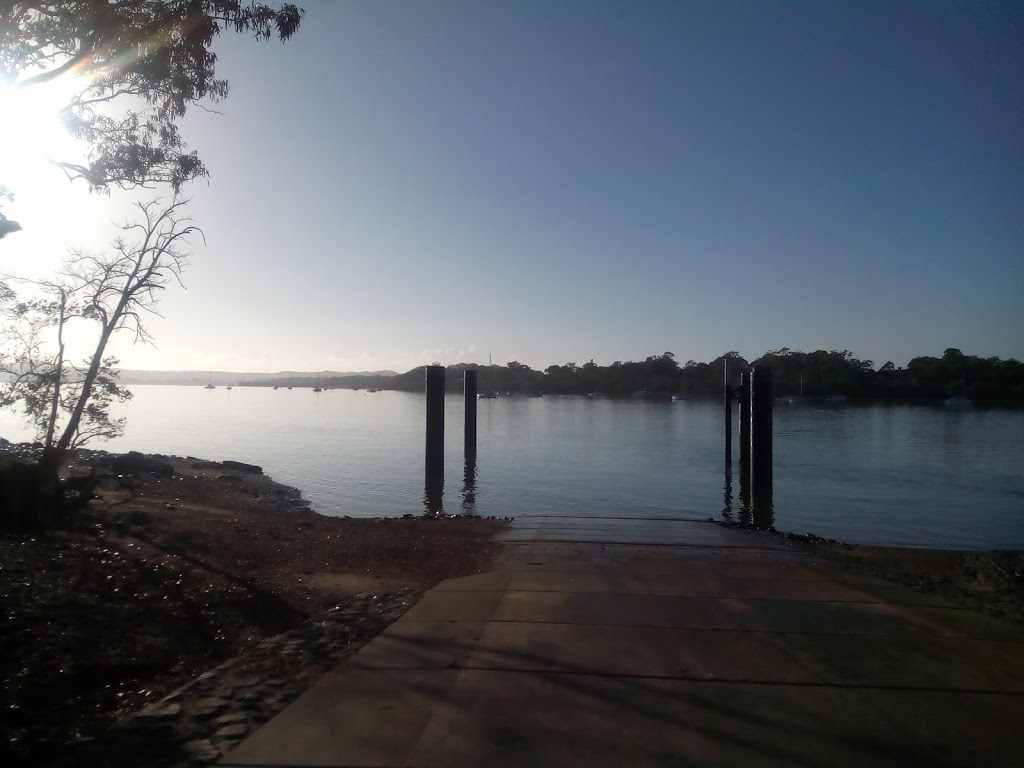 Macleay Island Community Centre Hall | 32 High Central Rd, MacLeay Island QLD 4184, Australia | Phone: (07) 3829 8999