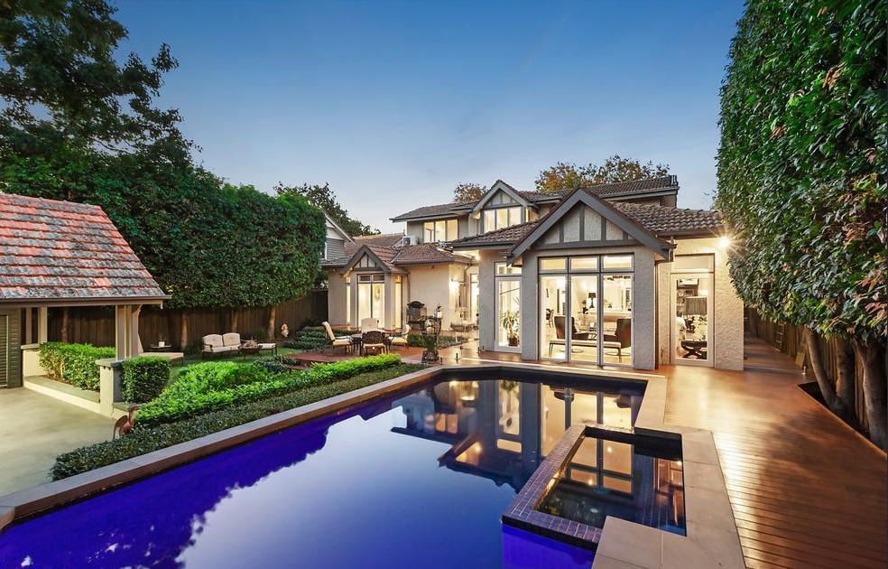 In The Swim | 405 Waverley Rd, Malvern East VIC 3145, Australia | Phone: (03) 9572 3919