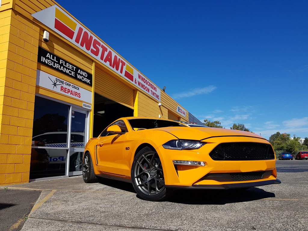 Instant Windscreens Tuggerah - Repairs & Tinting | 6/9 Johnson Rd, Tuggerah NSW 2259, Australia | Phone: (02) 4355 7333